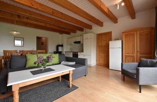 Insel Poel Apartamento | App.1 / 3-room (5 adults + 1 child), ground floor, with water view - Ferienwohnungen Zum