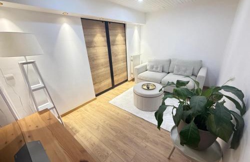 Lons-le-Saunier Casa | Appart cocooning terrasse