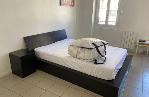 Fourchambault Apartamento | Appart Fourchambault 6/8 personnes rez de chaussée