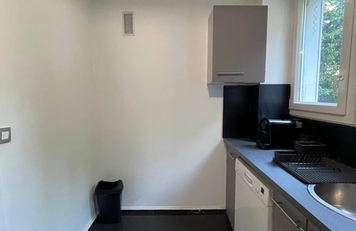 Champigny-sur-Marne Apartamento | Appart Guy Môquet 2 BEDROOMS + OFFICE + Transfer shuttle available