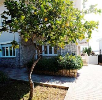 Fertilia Casa | Appartamento 150 mq in villa sul mare a Fertilia
