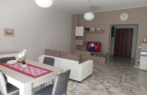 Quartiere XXXIII Lido di Ostia Ponente Apartamento | Appartamento centrale