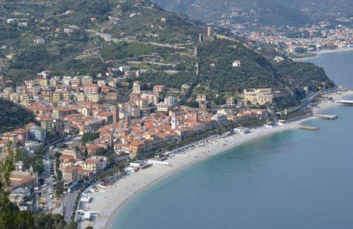 Noli Apartamento | Appartamento Centro Storico A Pochi Passi Dal Mare