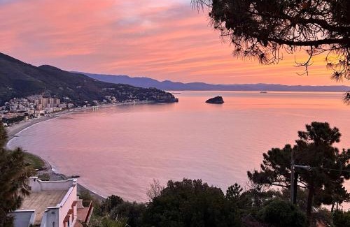 Chiariventi Apartamento | Appartamento Rose in Villa Florissa, Spotorno