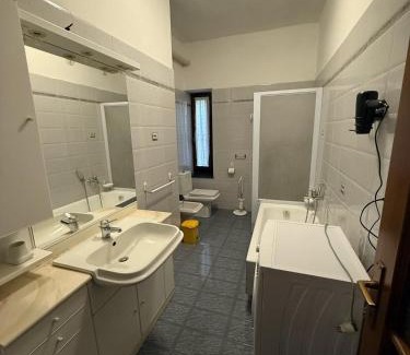 Tortona Apartamento | Appartamento Tortona, in via Pernigotti