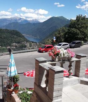 Centro Valle Intelvi Apartamento | Appartamento Vista Lago di Como - Italia