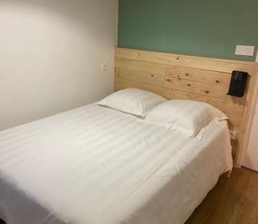 Saint-Symphorien-d'Ozon Apartamento | Appartement T2 meublé 2ter