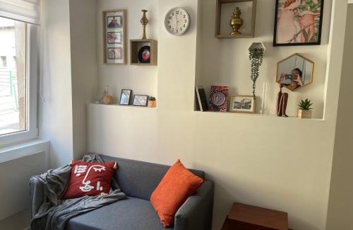 Saint-Symphorien-d'Ozon Apartamento | Appartement T2 meublé 2ter