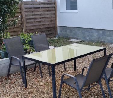 Durtal Apartamento | Appartement à la campagne avec piscine