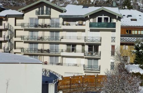 Brides-les-Bains Apartamento | Appartement 2* à Brides-les-Bains, 1ch, 2 parkings, balcon sud, proche télécabine et thermes - FR-1-512-2