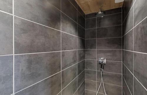 Le Chinaillon Apartamento | Appartement 2 chambres avec balcon et parking proche pistes - FR-1-467-47