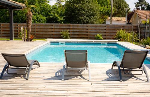 Ares Apartamento | Appartement 2 chambres, terrasse bois indépendante, accès piscine privée