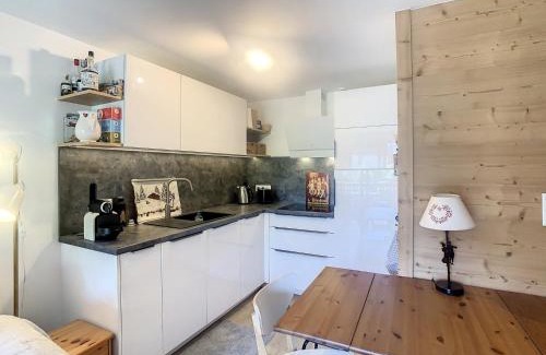 Combloux Apartamento | Appartement 2 pièces + cabine à proximité du village et téléski, cuisine équipée - FR-1-560-89