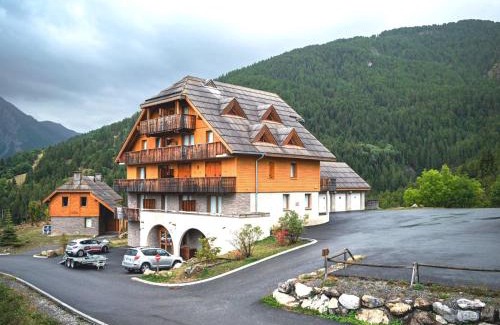 Pra Loup Apartamento | Appartement 2 Pièces avec Balcon et Parking à Pra Loup 1500 - 6 Personnes - FR-1-504-231