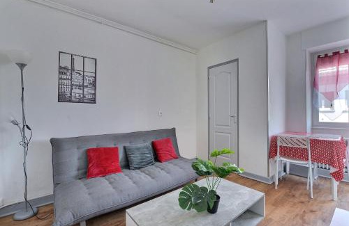Valentigney Apartamento | Appartement 2 pièces plein de charmes - Caroline
