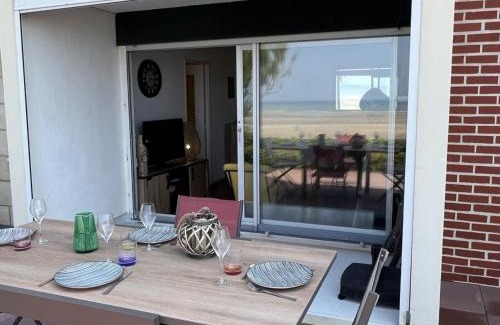 Cabourg Apartamento | Appartement 2P, Rez-de-jardin, Accès Plage, Animaux OK, Parking, Internet Inclus - FR-1-487-355