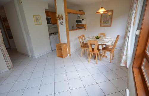 Les Gets Apartamento | Appartement 3 étoiles aux Gets, skis aux pieds, balcon, parking et animaux acceptés - FR-1-623-125