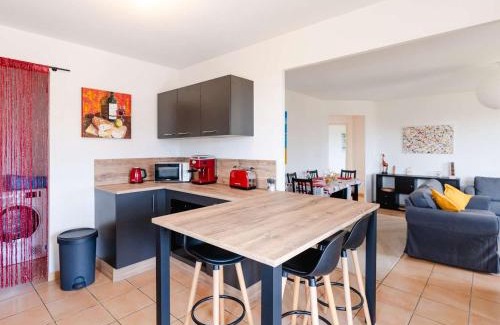Saint-Poncy Apartamento | Appartement 3 pièces, 4 pers., Parking, Animaux admis, Wifi - FR-1-409-275