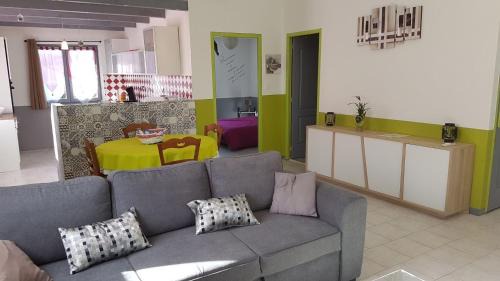 Valros Apartamento | Appartement agréable et spacieux ensoleillé