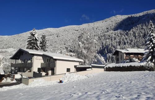 Oetz Apartamento | Appartement Alpenglühn