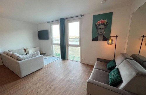 Cotes d'Armor Apartamento | Appartement art Déco, VUE Mer, au Port du Légué - Cabestan