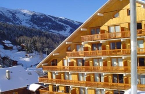 Meribel Centre Apartamento | Appartement au cœur de Méribel, 4 pers., balcon sud, proche pistes et commerces - FR-1-411-693