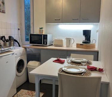 Saint-Serge Apartamento | Appartement au calme 3 personnes