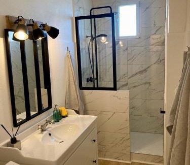 Montbeliard Apartamento | Appartement avec terrasse et parking gratuit accolé