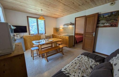 Beaufort Apartamento | Appartement Calme au Centre de Beaufort - Balcon, Parking, Proche Commodités et Stations de Ski - FR-1-342-319