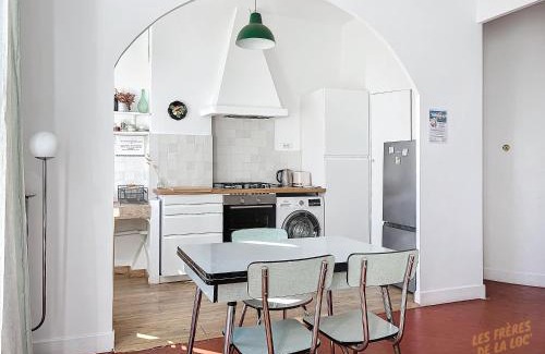 6th Arrondissement Apartamento | Appartement Central - Balcon & Lumineux - Les Frères de la Loc'