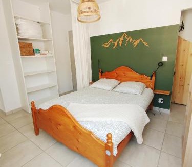 Ax-les-Thermes Apartamento | Appartement centre Ax-les-Thermes proche télécabines & parking