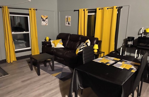 St-Raphael-de-Bellechasse Apartamento | Appartement complet avec 1 chambre très lumineux et chaleureux.