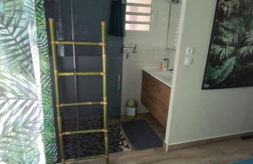 La Possession Casa | Appartement confortable avec terrasse et accès direct piscine - FR-1-786-49
