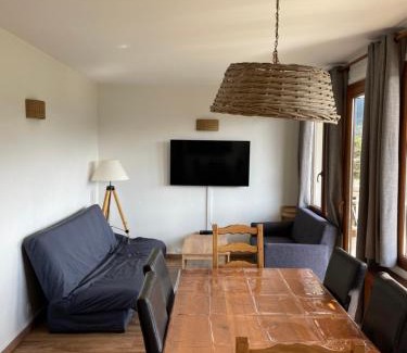 Greolieres les Neiges Apartamento | Appartement confort, vue sur les pistes, Gréolières-les-Neiges