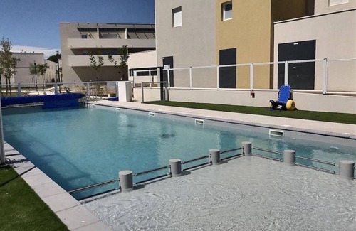Serignan Condominio | Appartement Confortable Près de la Plage