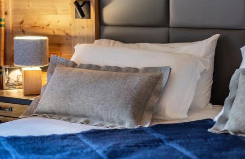 Val-d'Isere Apartamento | Appartement contemporain près des pistes à Val d'Isère, 4 chambres, cheminée, parking inclus - FR-1-567-14