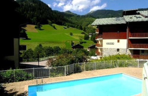 Areches Apartamento | Appartement cosy 2-4 pers, cœur de village, proche pistes, piscine l'été - FR-1-342-207