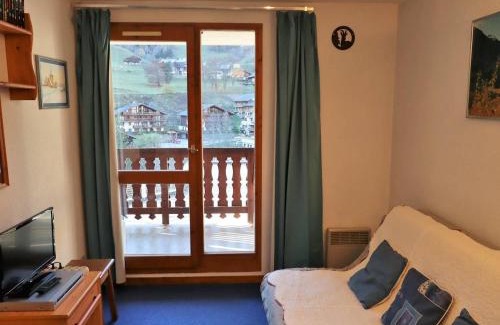 Areches Apartamento | Appartement cosy 2-4 pers, cœur de village, proche pistes, piscine l'été - FR-1-342-207