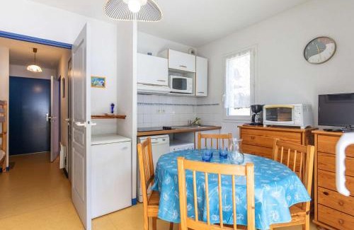 Cauterets Apartamento | Appartement cosy Cauterets, balcon sud, proche centre & télécabine, 4 pers, parking inclus - FR-1-401-15