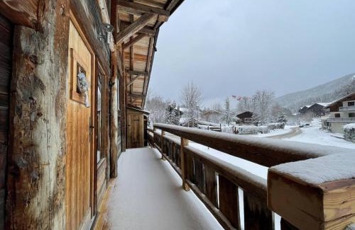 Les Carroz-d'Araches Apartamento | Appartement Cosy 3 Chambres, Centre-Ville, Proche Pistes, Parking, Wifi - FR-1-572-273