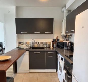 Rosny-sous-Bois Apartamento | Appartement Cosy et calme - face à la gare Rosny-sous-Bois - 20mn de Paris et Disneyland