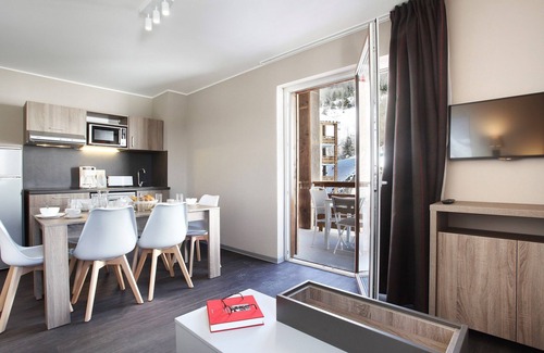 Pra Loup Condominio | Appartement de Montagne avec un Balcon !