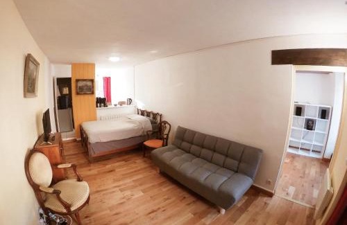 Milly-la-Foret Apartamento | Appartement en plein cœur de Milly-la-Forêt