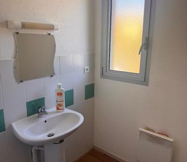 Vitrolles Apartamento | Appartement face Aéroport Marseille