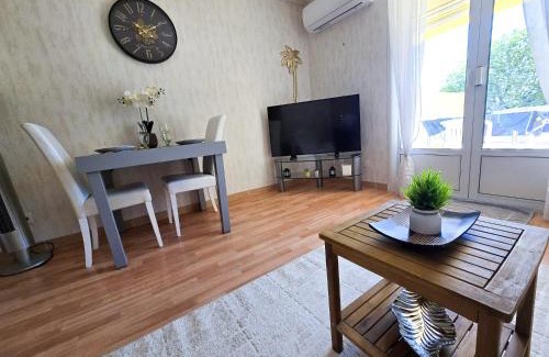 Greoux-les-Bains Apartamento | Appartement Fontaine