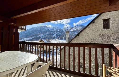 Monetier-les-Bains Apartamento | Appartement lumineux 2 pièces cabine au Monêtier-les-Bains, proche pistes, avec parking - FR-1-330F-239