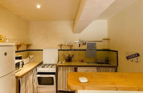 Salles-d'Aude Apartamento | Apartamento-Baño en la habitacion-Le Haut des Caves