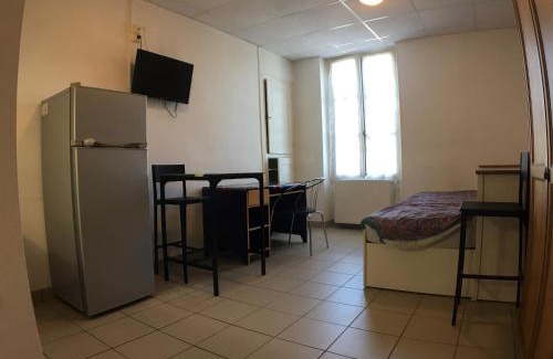 Gien Apartamento | Appartement meublé n°3 - 15 min Dampierre - 25 min Belleville - WIFI
