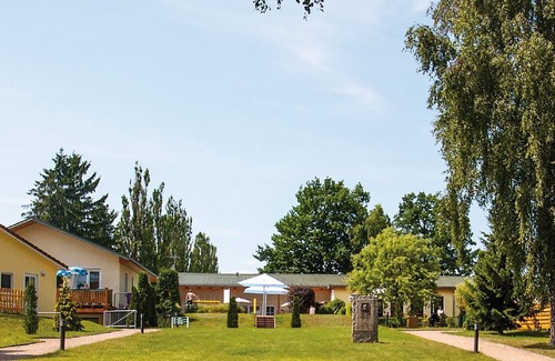 Plau am See Casa | Appartement mit Terrasse & Küche - Ferienanlage zum See Hotel