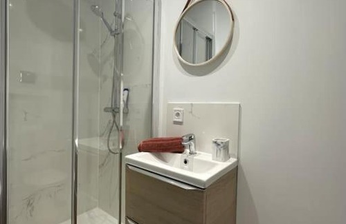 Maisons-Alfort Apartamento | Appartement proche Paris et métro - Parking privé